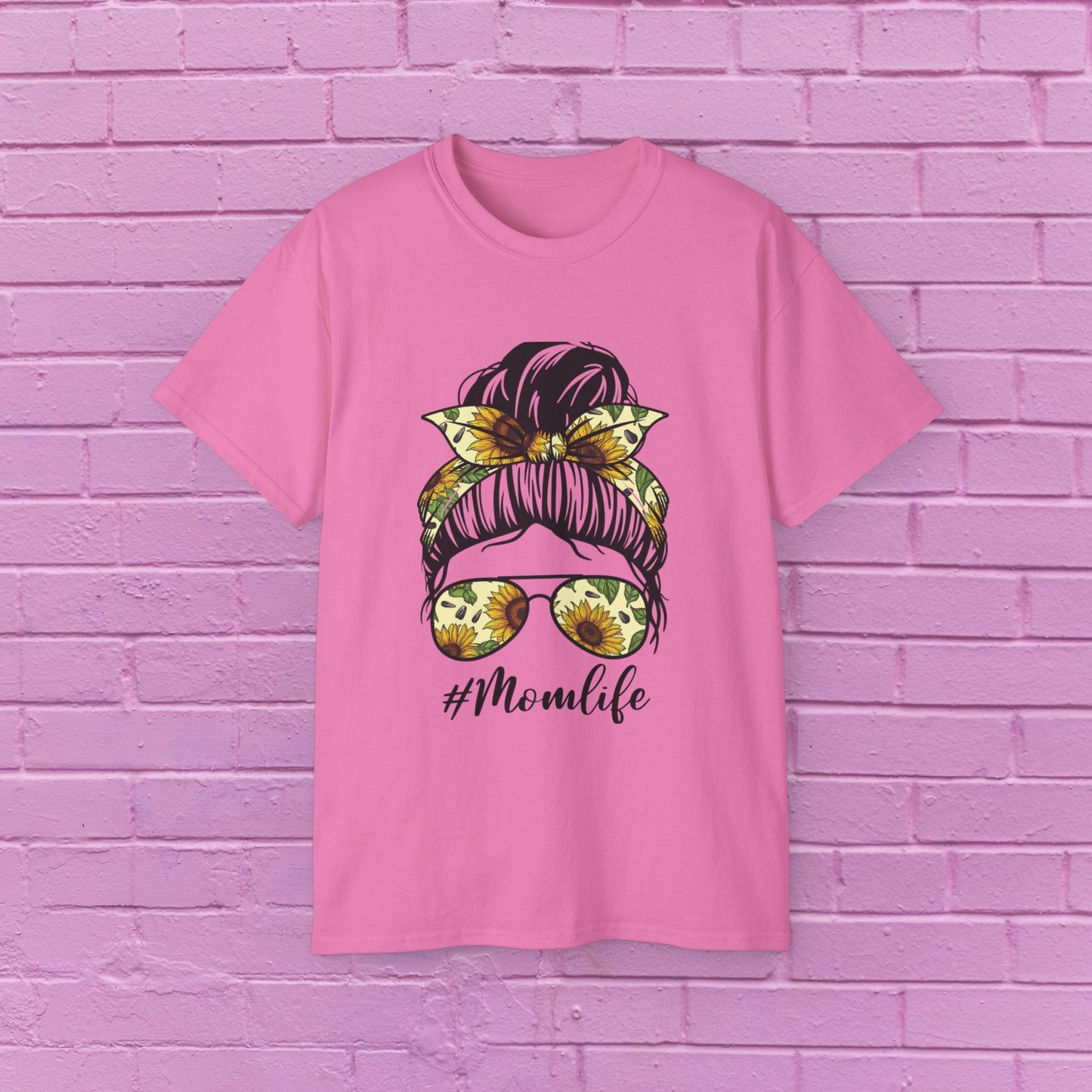 Messy Bun Coffee Run #Momlife T-Shirt - 9 Colors