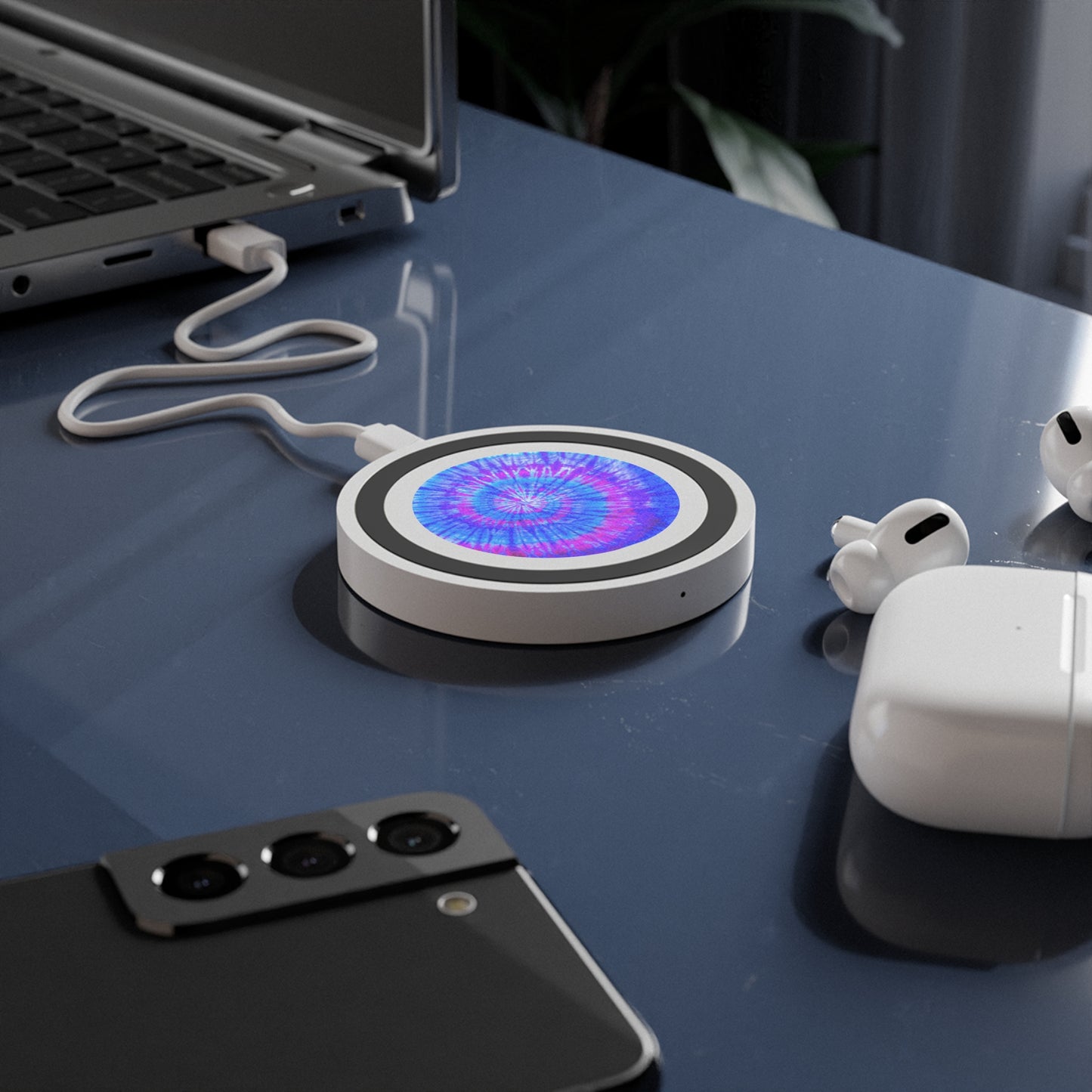 Quake Wireless Charging Pad - Tie-Dye Blue